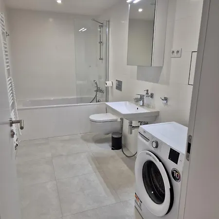 Smichov Grande Madeleine Apartment Prag